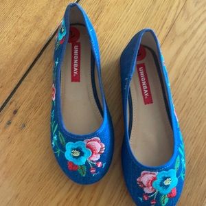 New Unionbay slip on shoes with flowers
